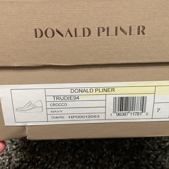 Donald Pliner Trudie Loafer - Picture 4 of 16